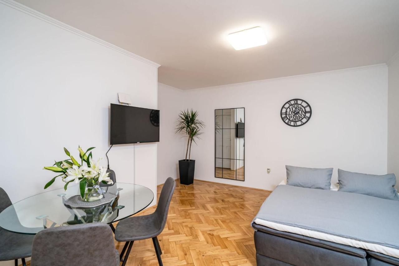 Apartman Knego With Parking Dubrovnik Exteriör bild